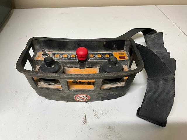 2006 fm gru 1030rbi torenkraan - afbeelding 18 van  33