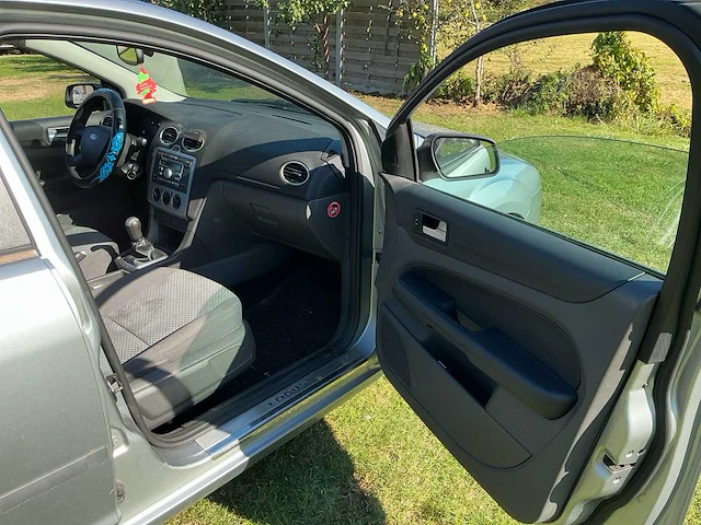 2006 ford focus 1.8 tdci personenauto - afbeelding 17 van  42