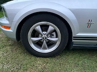 2006 ford mustang cabrio personenauto - afbeelding 12 van  49