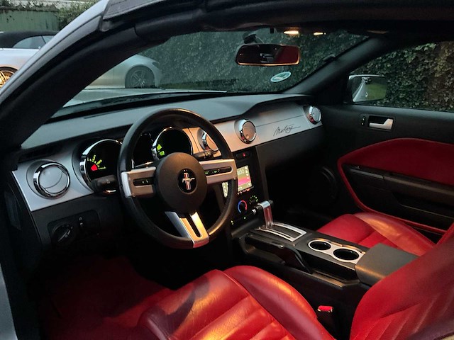 2006 ford mustang cabrio personenauto - afbeelding 21 van  49
