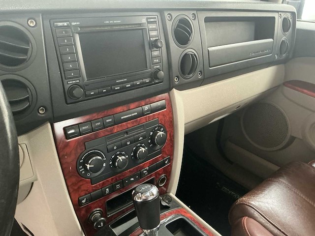 2006 jeep commander hg82 lichte vracht - afbeelding 16 van  49