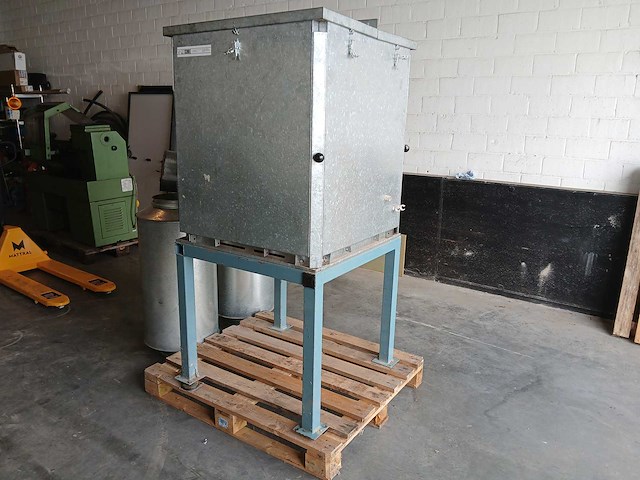 2006 jkf industrie jk-25d -stofafzuiging met dempers - afbeelding 1 van  9