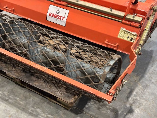 2006 knegt 145 tiller - afbeelding 2 van  11