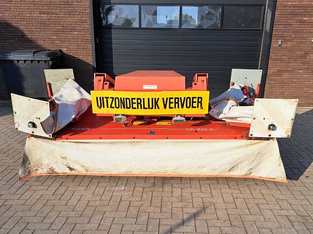 2006 kuhn fc313f met kneuzer 3 meter grasoogstmachine - frontmaaier - afbeelding 1 van  2