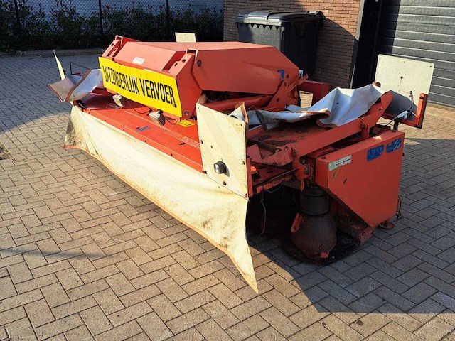 2006 kuhn fc313f met kneuzer 3 meter grasoogstmachine - frontmaaier - afbeelding 2 van  2
