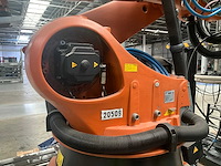 2006 kuka kr210 industriële robot met sturingskast - afbeelding 18 van  23