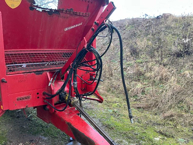 2006 la campagne ec zelfrijdende mestverspreider - afbeelding 9 van  31