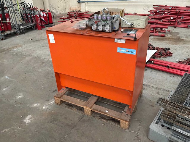 2006 lupa 330 / 26 hydraulisch aggregaat - afbeelding 1 van  8