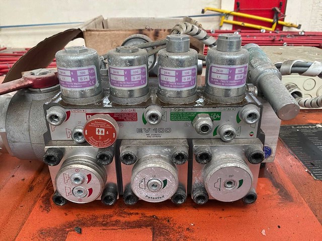 2006 lupa 330 / 26 hydraulisch aggregaat - afbeelding 6 van  8