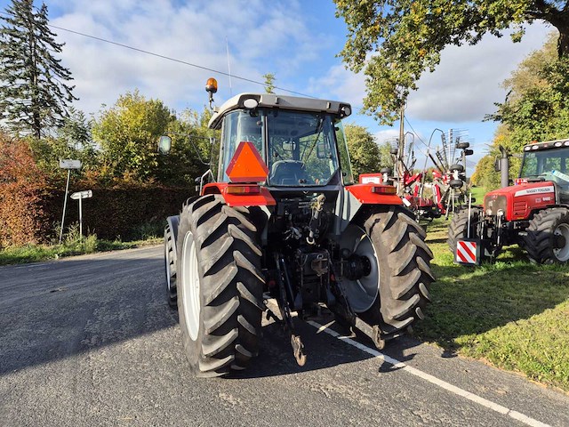 2006 massey ferguson 4235 bosbouwtractor - afbeelding 17 van  22