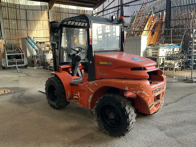 2006 mast explorer h25d 2wd vorkheftruck (te herstellen!) - afbeelding 18 van  20