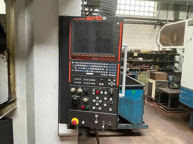 2006 mazak variaxis 500-5x ii 5-assige cnc verticaal bewerkingscentrum - afbeelding 5 van  9
