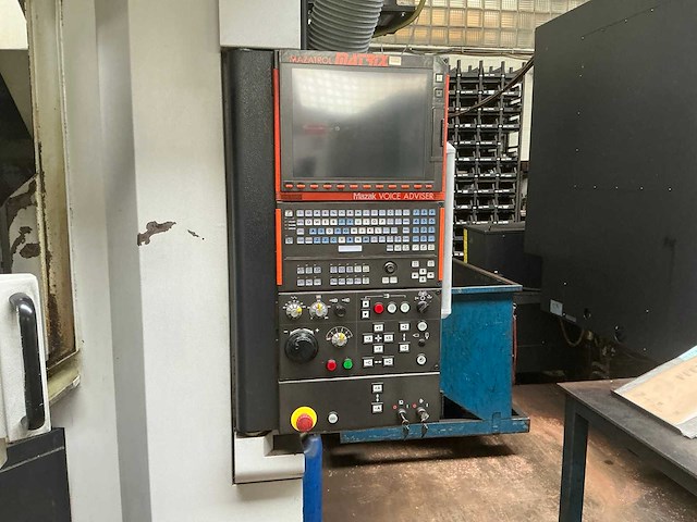 2006 mazak variaxis 500-5x ii 5-assige cnc verticaal bewerkingscentrum - afbeelding 4 van  9