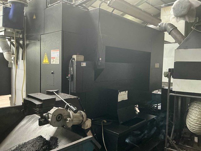 2006 mazak variaxis 500-5x ii 5-assige cnc verticaal bewerkingscentrum - afbeelding 7 van  9