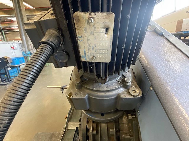 2006 mep shark 452 ccs metalen horizontale bandzaagmachine - afbeelding 4 van  8