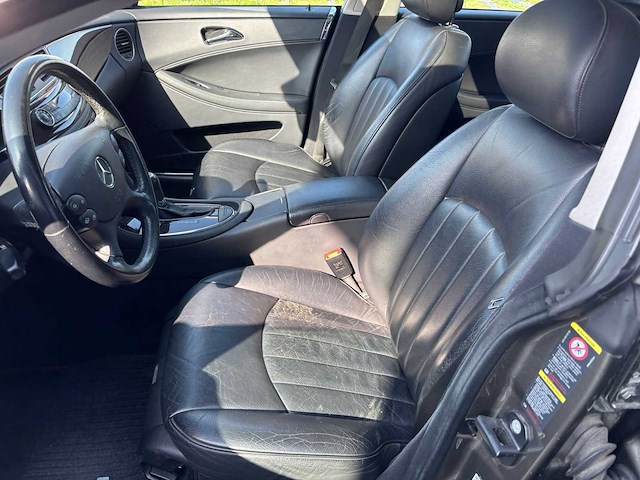 2006 mercedes-benz cls 320 personenauto - afbeelding 15 van  16