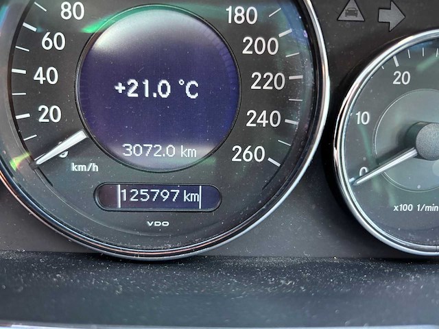 2006 mercedes-benz cls 320 personenauto - afbeelding 10 van  16