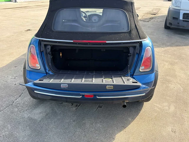 2006 mini cabrio cooper personenauto - afbeelding 32 van  33