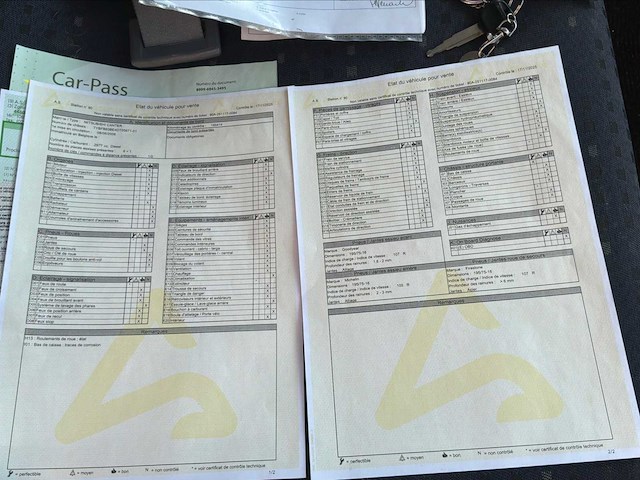 2006 mitsubishi canter fb83 / sleepwagen met platte laadbak - afbeelding 13 van  26