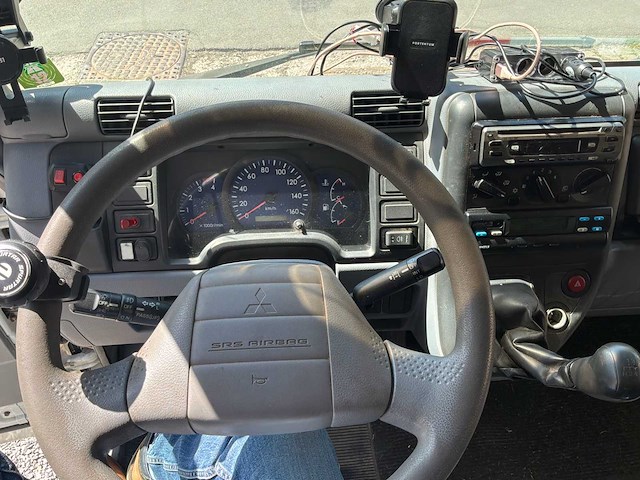 2006 mitsubishi canter fb83 / sleepwagen met platte laadbak - afbeelding 2 van  16