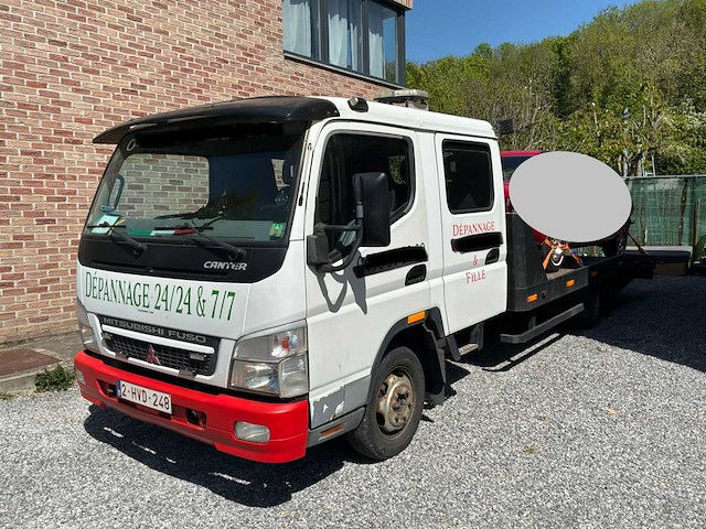 2006 mitsubishi canter fb83 / sleepwagen met platte laadbak - afbeelding 1 van  16