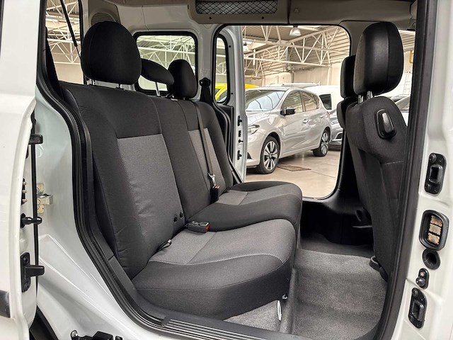 2006 opel combo 117.785km - afbeelding 11 van  24