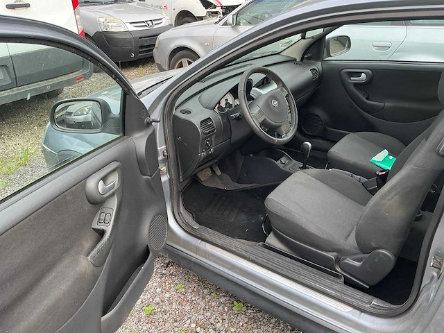 2006 opel corsa-c - afbeelding 2 van  16