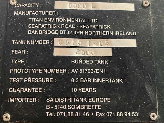 2006 petrotec rode en witte dieseltank + installatie - afbeelding 2 van  3