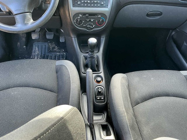 2006 peugeot 206 2kfw personenauto - afbeelding 20 van  35