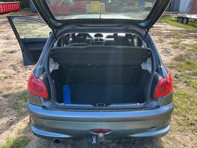 2006 peugeot 206 2kfw personenauto - afbeelding 21 van  35