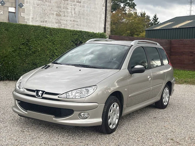 2006 peugeot 206 auto 1.4i benzine 75 pk – 102.700 km - afbeelding 1 van  13