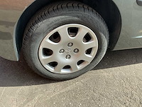 2006 peugeot 207 personenauto - afbeelding 3 van  32