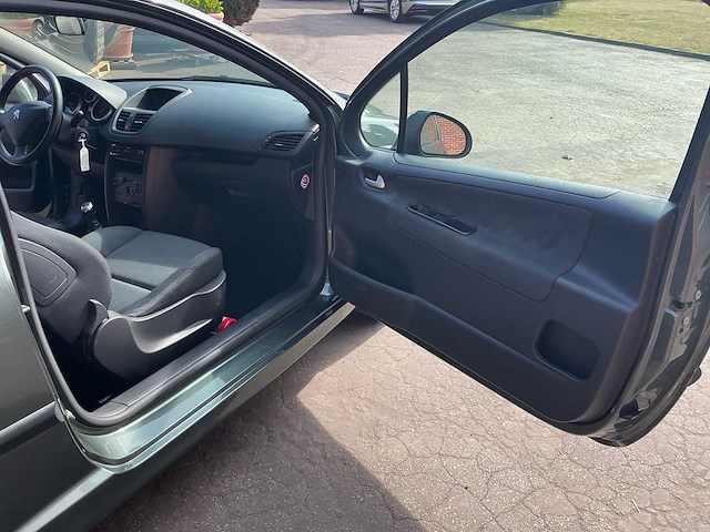 2006 peugeot 207 personenauto - afbeelding 13 van  32