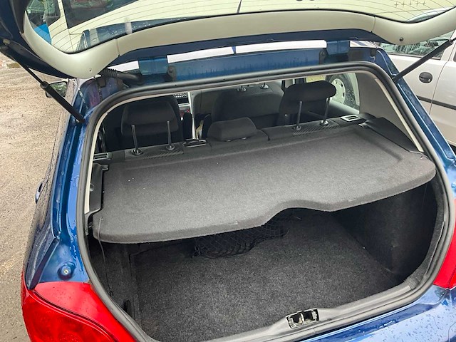 2006 peugeot 307 personenauto - afbeelding 12 van  19