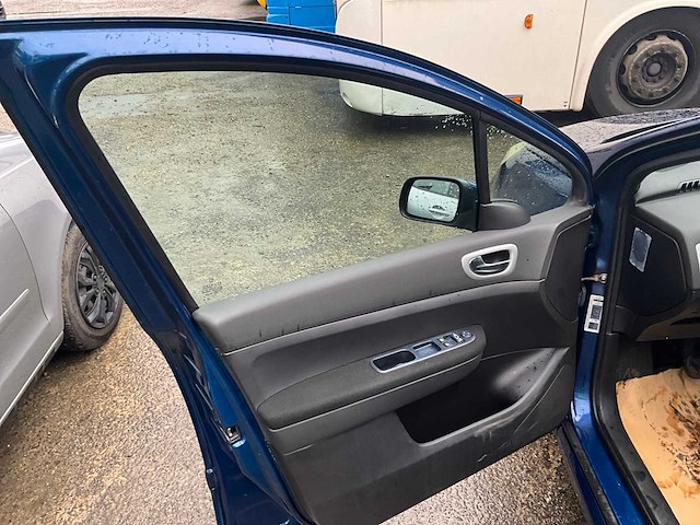 2006 peugeot 307 personenauto - afbeelding 13 van  19