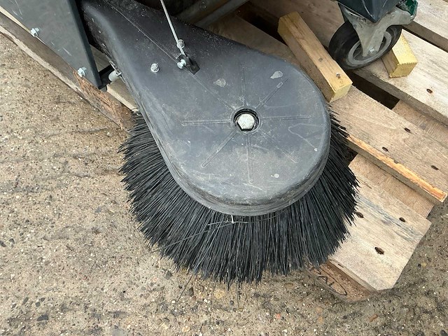 2006 portotecnica lion 600e elektrische borstelmachine - afbeelding 10 van  11