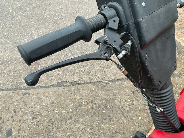 2006 portotecnica lion 600e elektrische borstelmachine - afbeelding 7 van  11