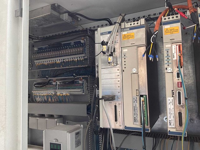 2006 pouwels def1000 speedo horizontaal cnc bewerkingscentrum - afbeelding 6 van  11