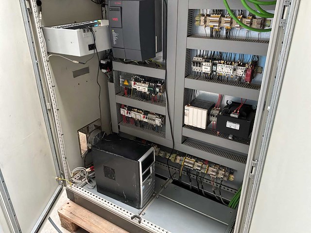 2006 pouwels def1000 speedo horizontaal cnc bewerkingscentrum - afbeelding 13 van  26