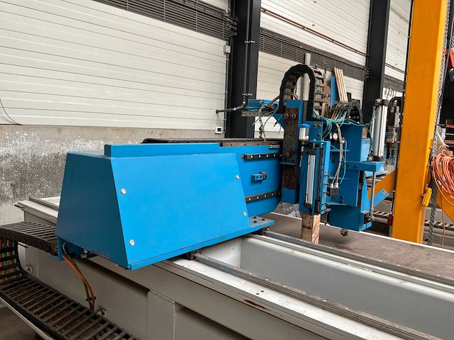 2006 pouwels def1000 speedo horizontaal cnc bewerkingscentrum - afbeelding 30 van  30