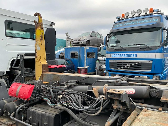 2006 renault 33dvb2 vrachtwagen - afbeelding 12 van  33