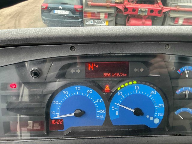 2006 renault 33dvb2 vrachtwagen - afbeelding 32 van  33