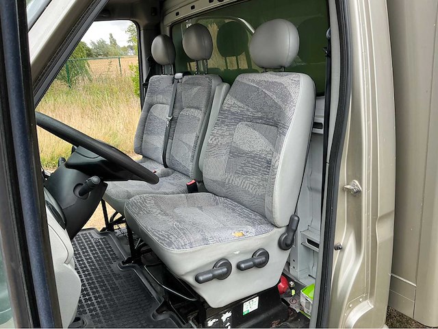 2006 renault master paardenvrachtwagen - afbeelding 3 van  17
