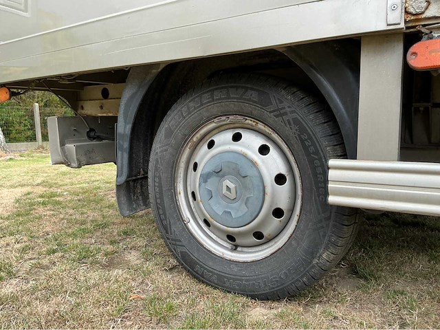 2006 renault master paardenvrachtwagen - afbeelding 11 van  17
