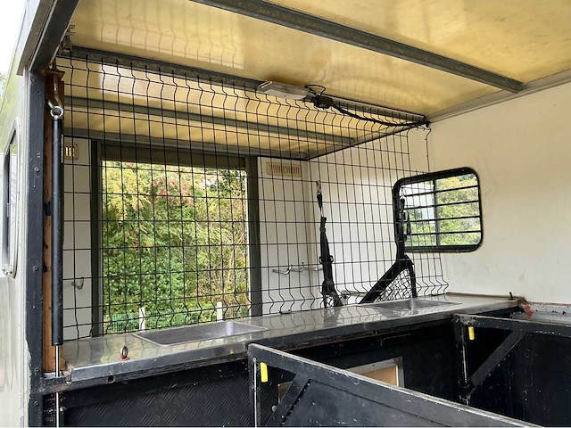 2006 renault master paardenvrachtwagen - afbeelding 15 van  17