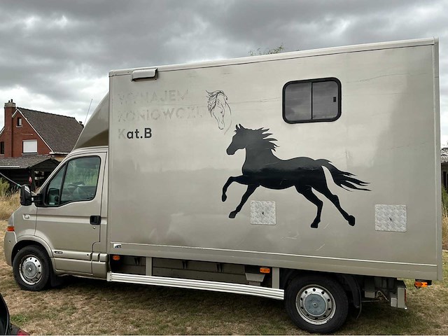 2006 renault master paardenvrachtwagen - afbeelding 12 van  28