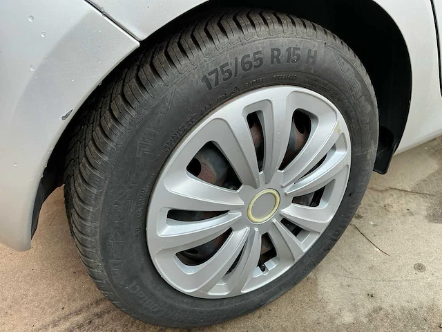2006 renault modus personenauto - afbeelding 13 van  24