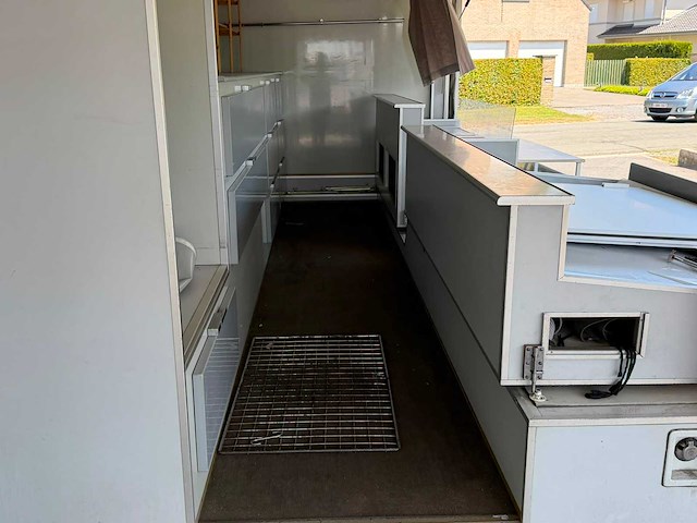 2006 renault van waarde rwv 6000 foodtruck marktwagen - afbeelding 2 van  39