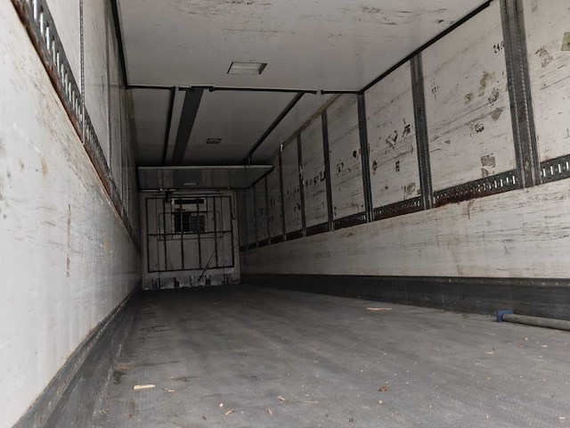 2006 renders roc 12.27 dk koeloplegger / gekoelde trailer functioneel - afbeelding 17 van  29