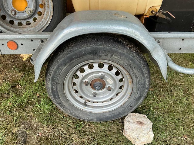 2006 saelen perkun ii er verticale maalmolen - afbeelding 29 van  33